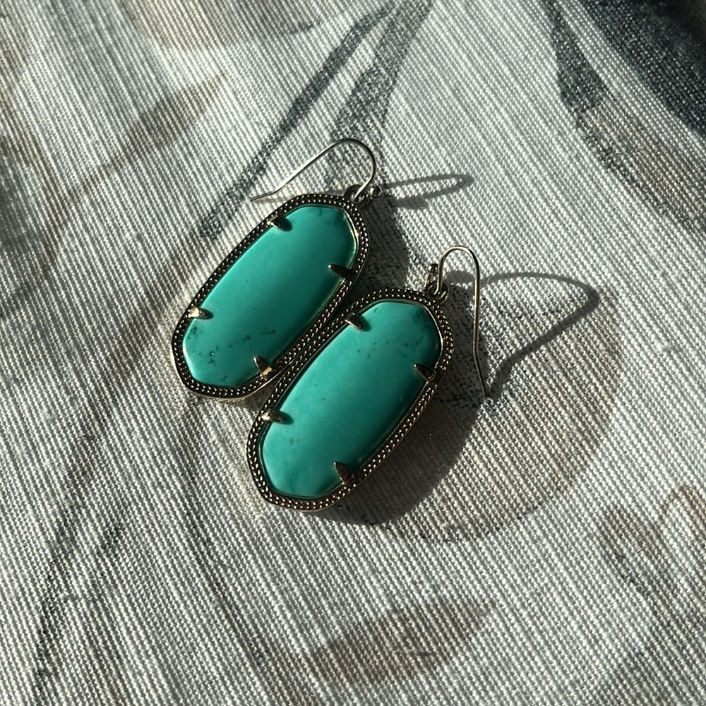 Kendra Scott Elle Drop Earrings in Turquoise - Picture 2 of 4